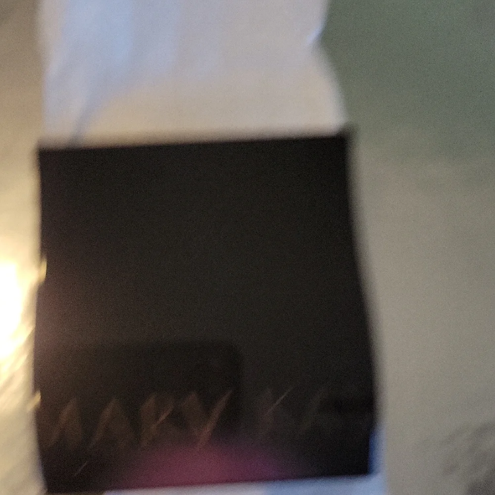 Mary Kay Compact Mini in Black